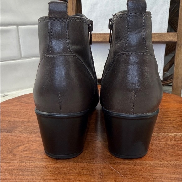 CLARKS® COLLECTION Soft Cushion Brown Leather Side Zip Ankle Boots main image 4